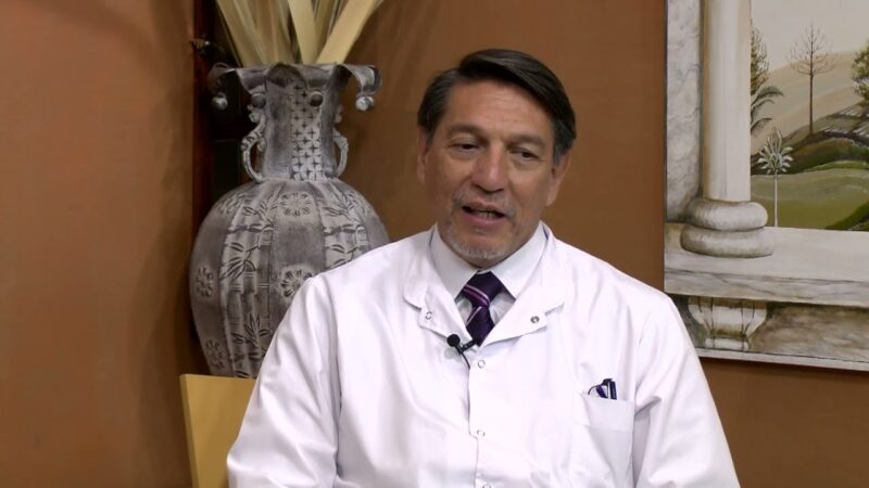 Entrega de reconocimiento al Dr. Marcelo Morales Flebólogo